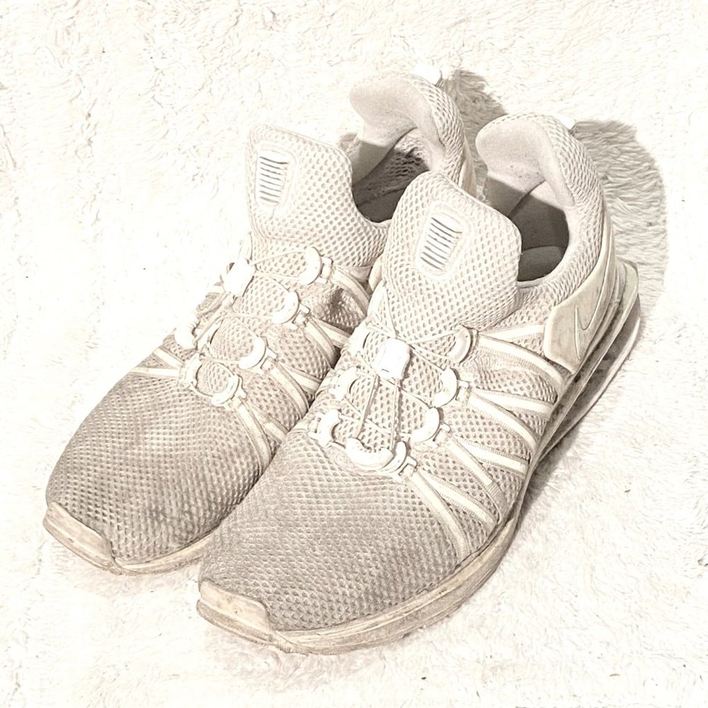 Nike Shox Gravity Triple White